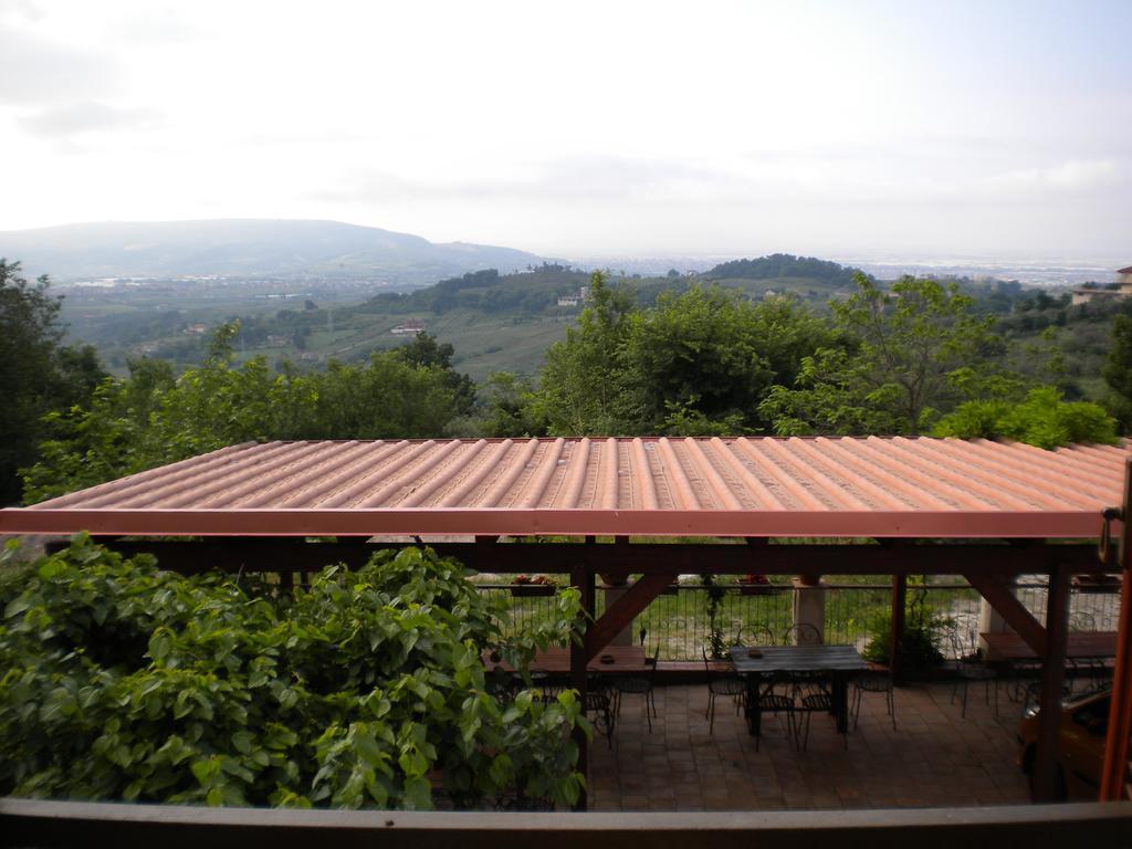 Agriturismo La Magione Del Capitano Villa Montecorvino Pugliano Exterior photo